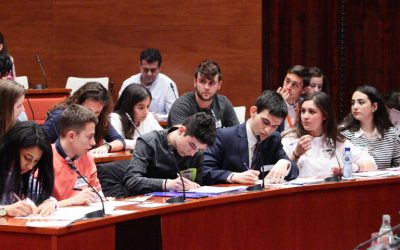 Parlamento Científico Joven, tres días de ciencia y democracia para 50 jóvenes catalanes de 16 a 19 años