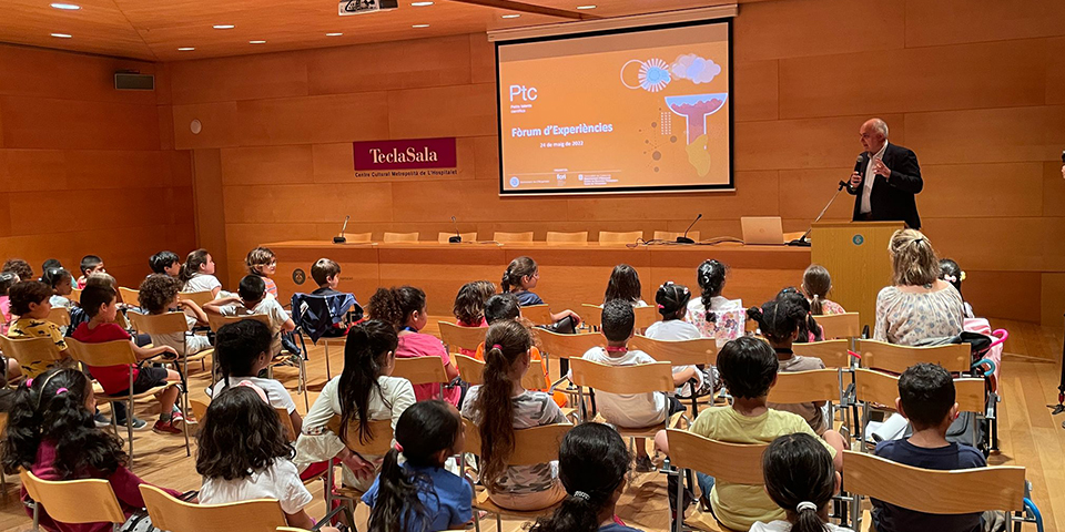 Més de 200 alumnes han participat al Fòrum d’Experiències de Petits Talents Científics l’Hospitalet