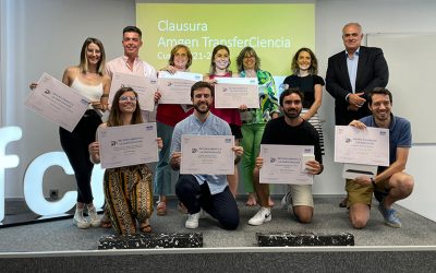 La seu de l’FCRI acull la cloenda del programa educatiu Amgen TransferCiència (curs 2021-2022)