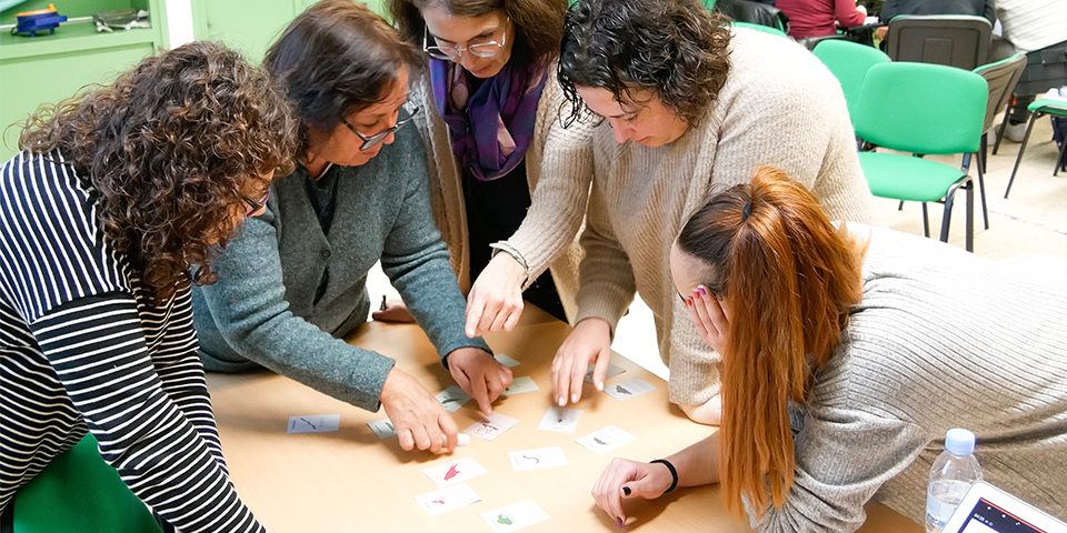 El programa d’actualització científica i didàctica per a docents Petits Talents Científics arriba a les comarques lleidatanes