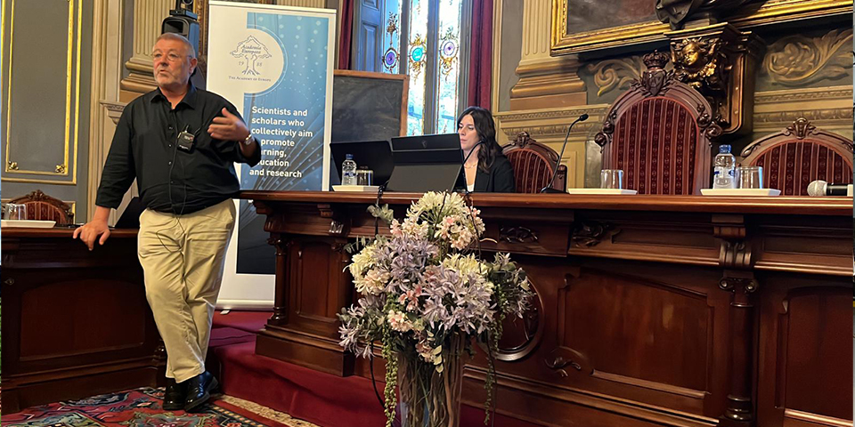 Mara Dierssen i Gustavo Deco obren el cicle de diàlegs científics Frontiers of Science and Technology in Society del Barcelona Knowledge Hub de l’Acadèmia Europaea