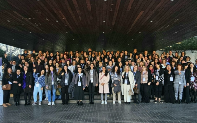 Més de 500 investigadores combaten els estereotips de gènere a la ciència explicant la seva recerca davant més de 30.000 escolars