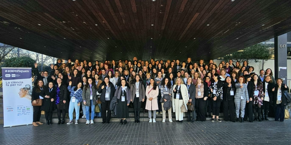 Més de 500 investigadores combaten els estereotips de gènere a la ciència explicant la seva recerca davant més de 30.000 escolars