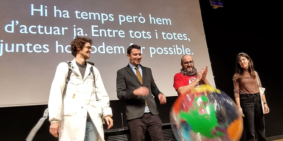 L’alumnat de Joves, Ciència i Ètica advoca per l’economia circular i polítiques internacionals més efectives i millor finançades contra l’emergència climàtica