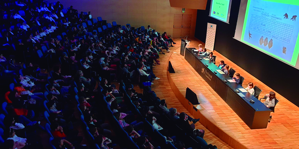 Prop d’un miler d’alumnes de Petits Talents Científics Barcelona presenten els seus projectes de recerca al congrés científic ‘Encontres PTC’ el 7 i 9 de maig a CosmoCaixa