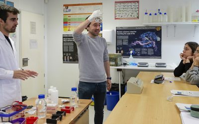 El programa educatiu Amgen TransferCiència acosta la ciència real a un miler de joves de cinc comunitats autònomes